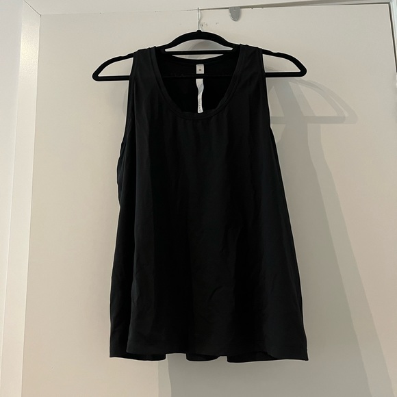 🍋 Like New - Lululemon Essential Tank - Train - Picture 6 of 8